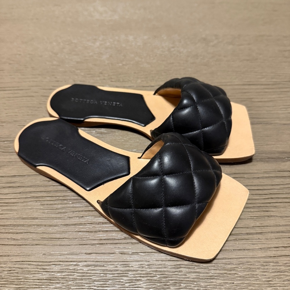 Bottega Veneta Black Quilted Sandals